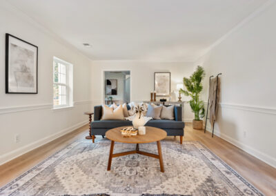 Real estate photography of 6100 Beech Tree Dr sitting room