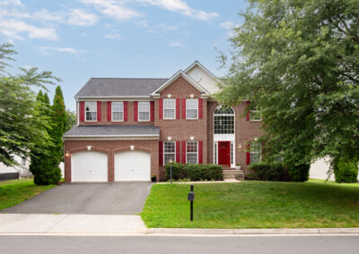 Listing Creative 43340 Julie Martin Ct 2