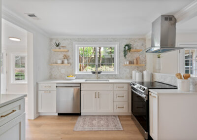 Real estate photography of Beech Tree Dr kitchen